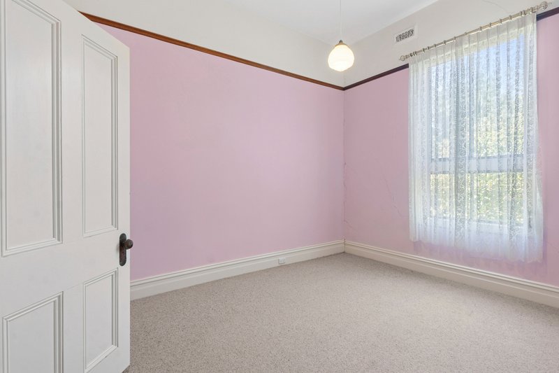 Photo - 29 Baynton Street, Kyneton VIC 3444 - Image 8