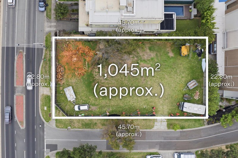 Photo - 29 Beach Road, Beaumaris VIC 3193 - Image 3