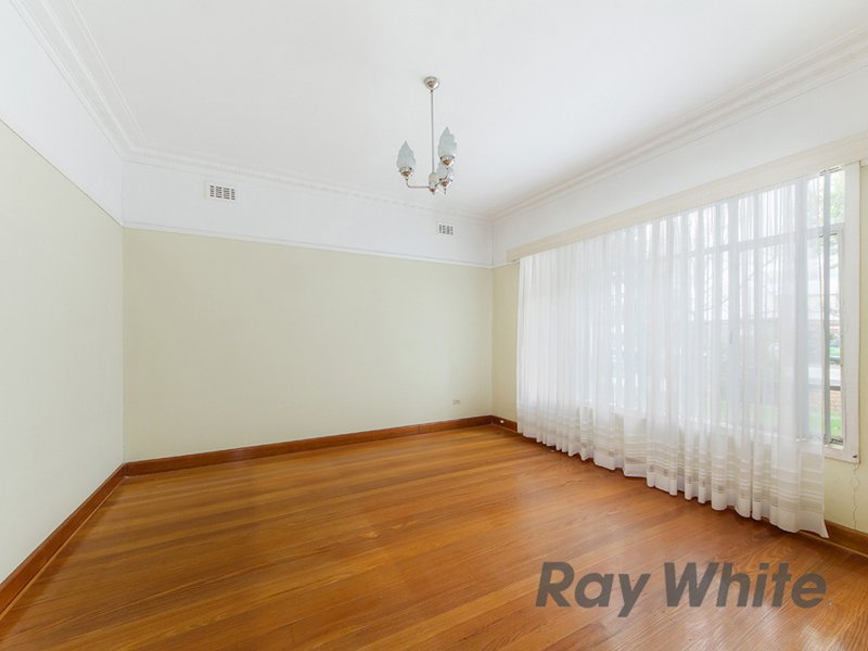 Photo - 29 Beaver Street, St Albans VIC 3021 - Image 4