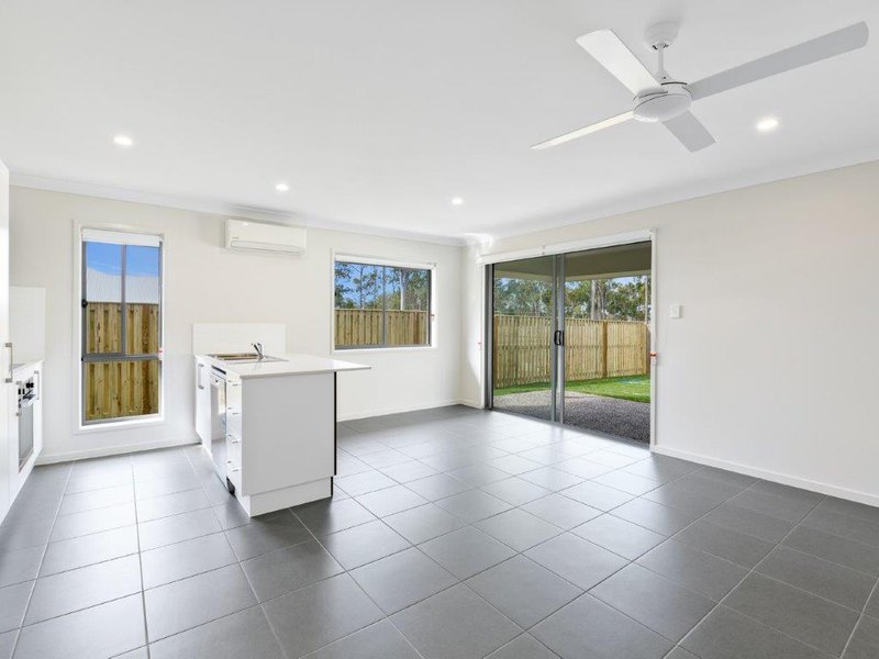 Photo - 29 Beetham Court, Logan Reserve QLD 4133 - Image 2