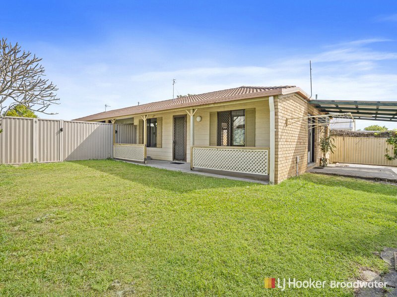 2/9 Beitz Avenue, Labrador QLD 4215