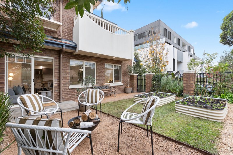 2/9 Bent Street, Bentleigh VIC 3204