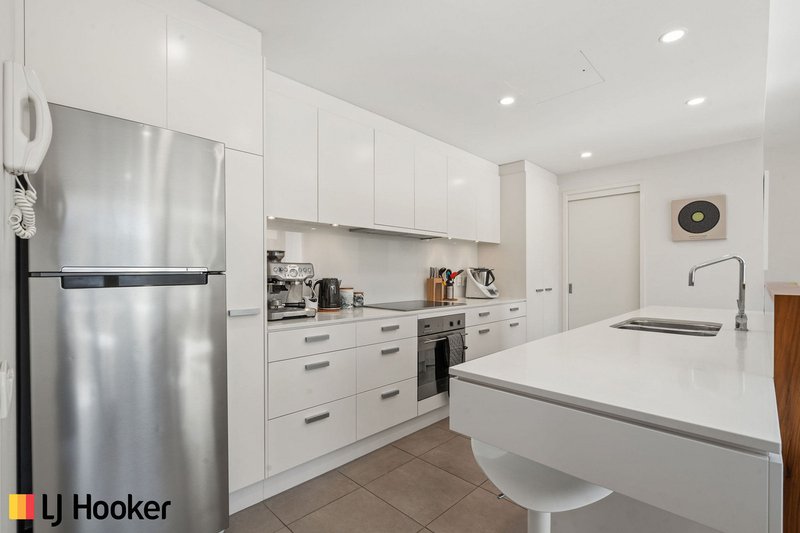 Photo - 2/9 Bentham Street, Yarralumla ACT 2600 - Image 2