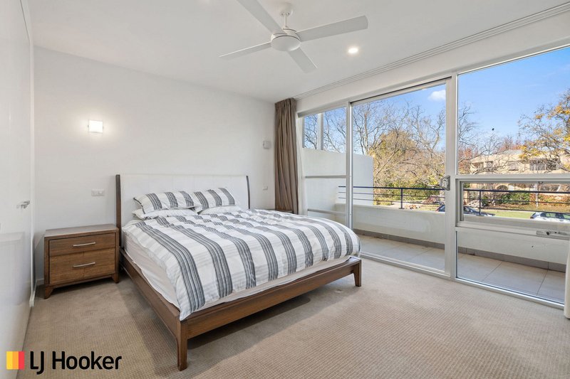 Photo - 2/9 Bentham Street, Yarralumla ACT 2600 - Image 5
