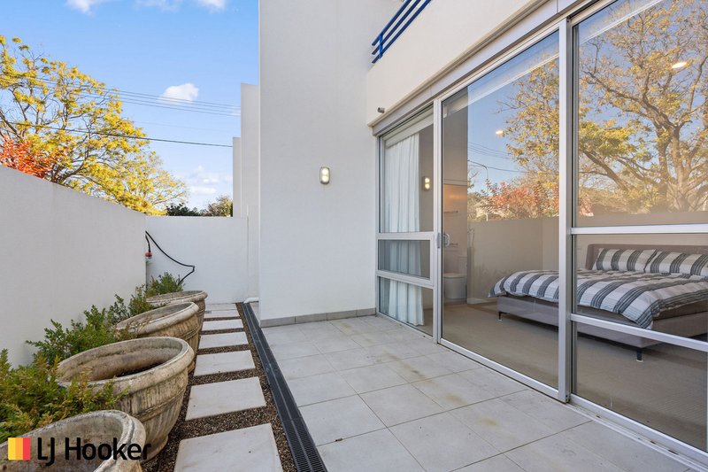 Photo - 2/9 Bentham Street, Yarralumla ACT 2600 - Image 10