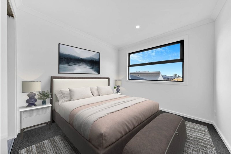 Photo - 29 Bergamot Boulevard, Mickleham VIC 3064 - Image 10