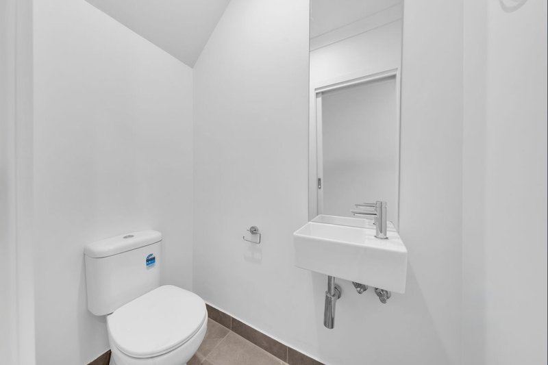 Photo - 29 Bergamot Boulevard, Mickleham VIC 3064 - Image 13