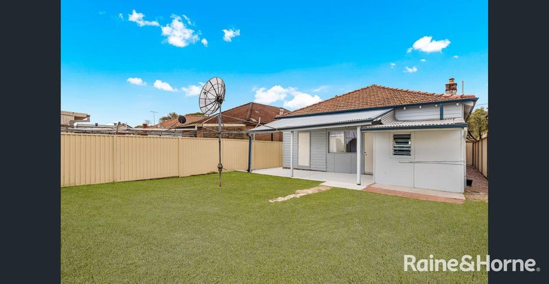 Photo - 29 Berna Street, Canterbury NSW 2193 - Image 2