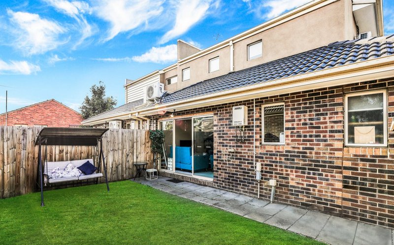 Photo - 2/9 Bicknell Street, Broadmeadows VIC 3047 - Image 6