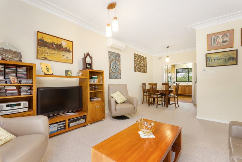 Photo - 29 Bimbil Avenue, Mount Colah NSW 2079 - Image 6