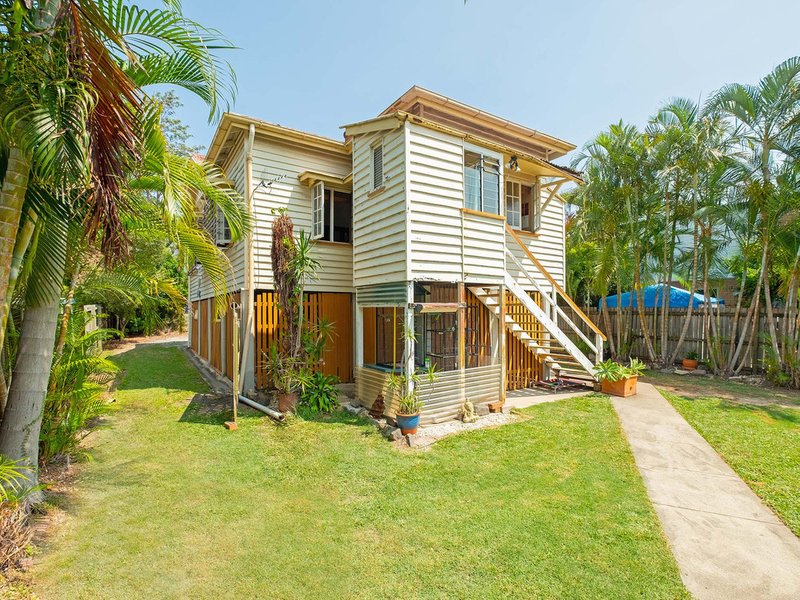 Photo - 29 Birdwood Road, Holland Park West QLD 4121 - Image 7