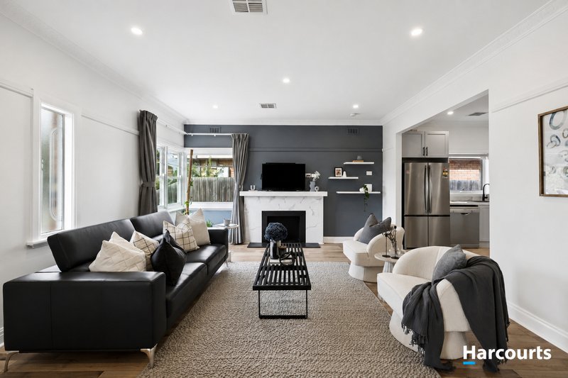 Photo - 29 Bishop Street, Oakleigh VIC 3166 - Image 2