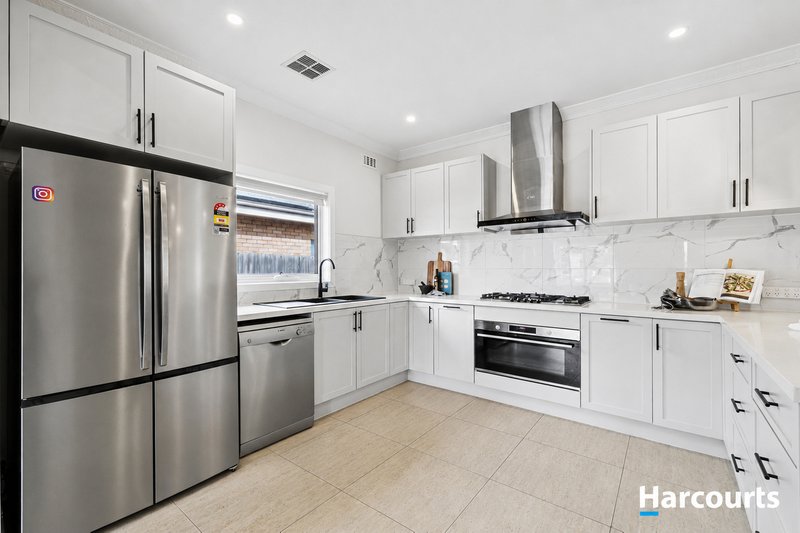 Photo - 29 Bishop Street, Oakleigh VIC 3166 - Image 4