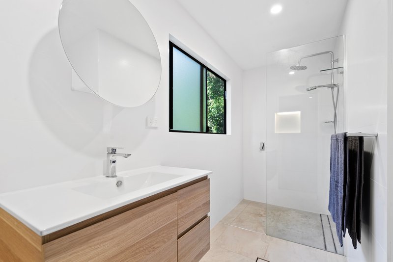 Photo - 29 Bob Barnard Drive, Tugun QLD 4224 - Image 14