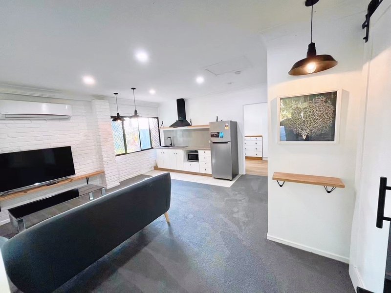 Photo - 29 Bonogin Road, Mudgeeraba QLD 4213 - Image 14