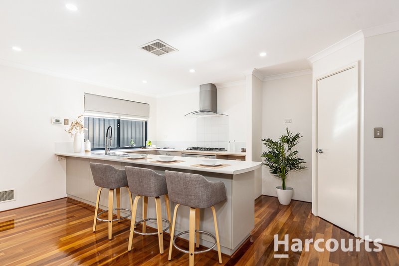 Photo - 29 Botanic Avenue, Banksia Grove WA 6031 - Image 21
