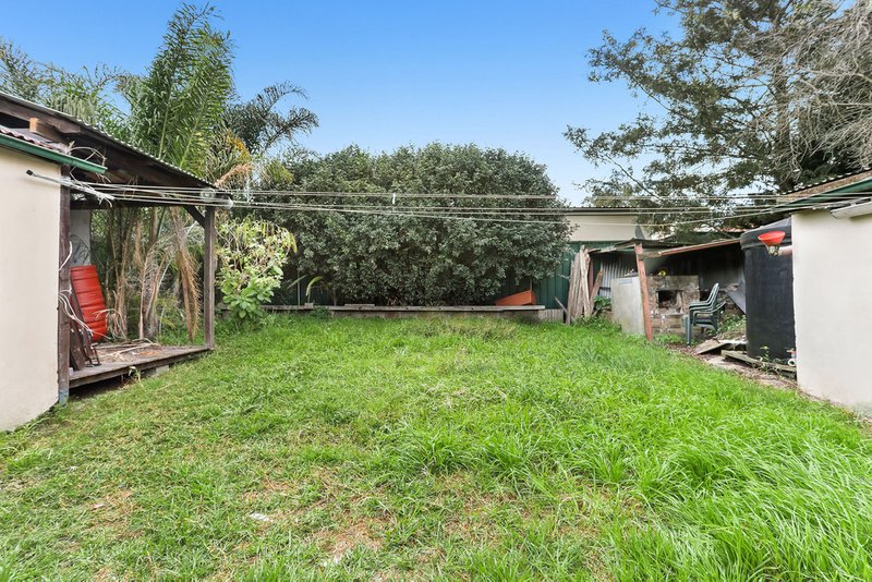 Photo - 29 Brereton Avenue, Marrickville NSW 2204 - Image 3