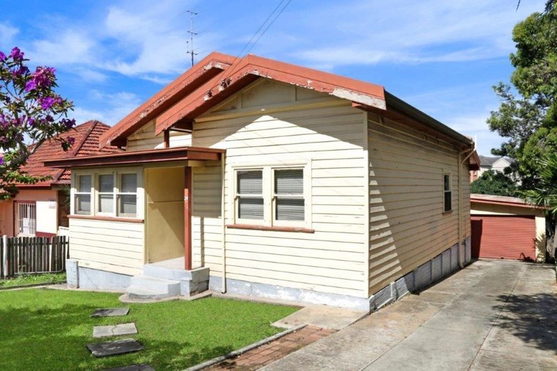 29 Bridge Street, Coniston NSW 2500