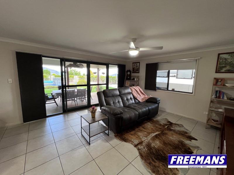 Photo - 29 Bridgeman Parade, Kingaroy QLD 4610 - Image 12