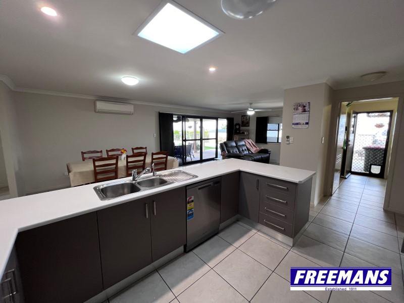 Photo - 29 Bridgeman Parade, Kingaroy QLD 4610 - Image 15