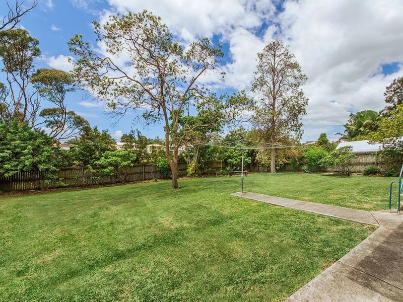 Photo - 29 Brier Crescent, Varsity Lakes QLD 4227 - Image 2