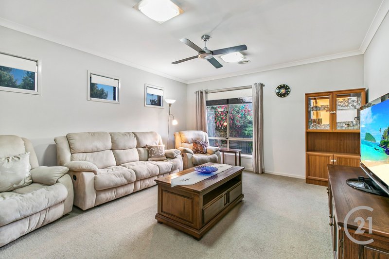 Photo - 29 Britton Drive, Pakenham VIC 3810 - Image 6