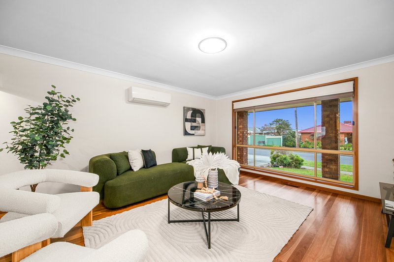 Photo - 29 Brown Avenue, Altona Meadows VIC 3028 - Image 3