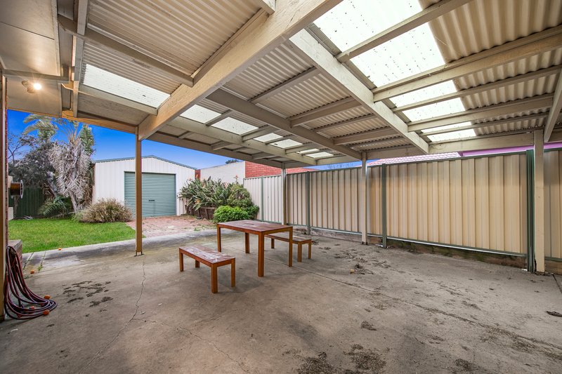 Photo - 29 Brown Avenue, Altona Meadows VIC 3028 - Image 11