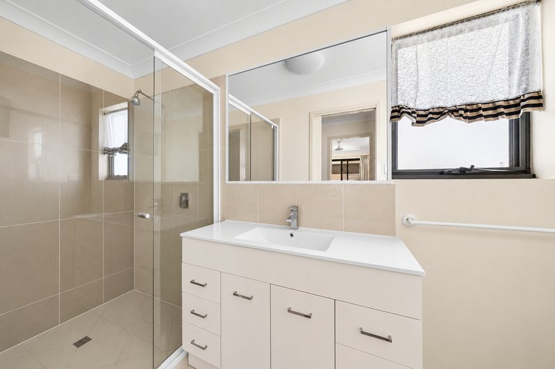 Photo - 2/9 Bruce Street, Chermside QLD 4032 - Image 7