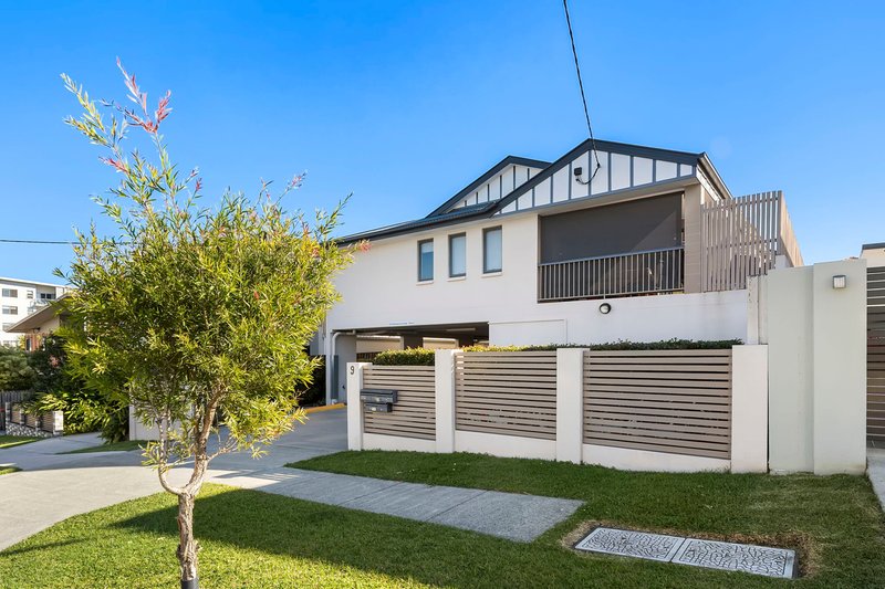 Photo - 2/9 Bruce Street, Chermside QLD 4032 - Image 1