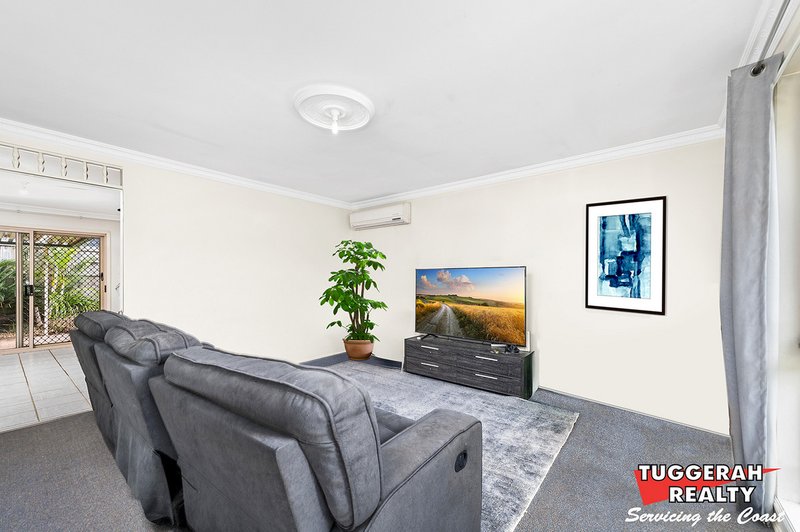 Photo - 29 Burbank Drive, Tuggerah NSW 2259 - Image 2