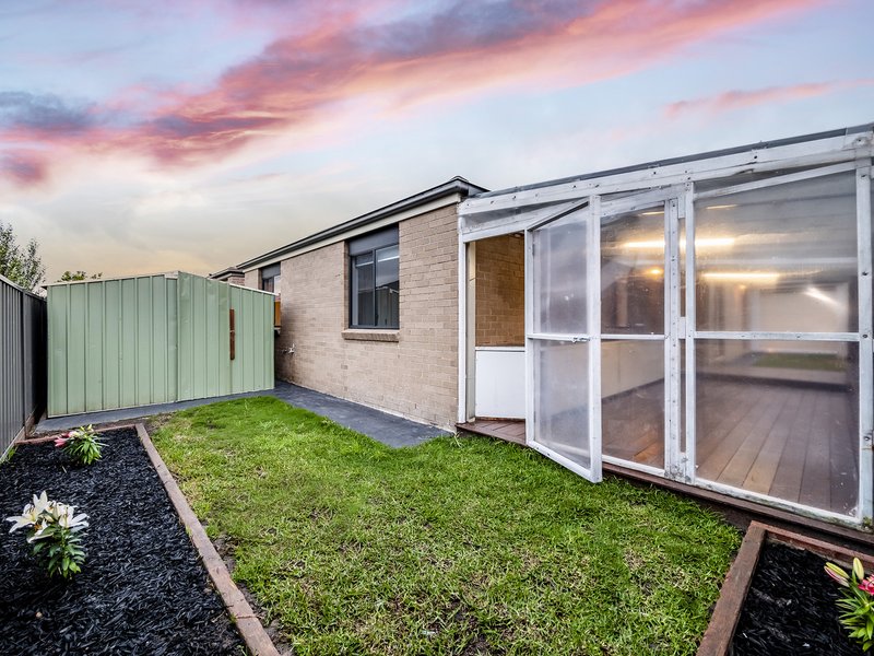 Photo - 29 Burchill Avenue, Cranbourne East VIC 3977 - Image 14