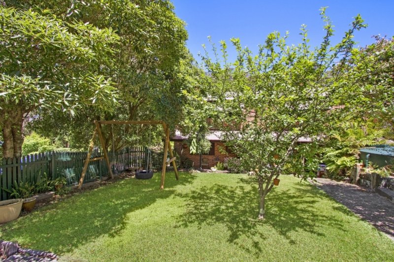 Photo - 29 Burralow Road, Kurrajong Heights NSW 2758 - Image 3