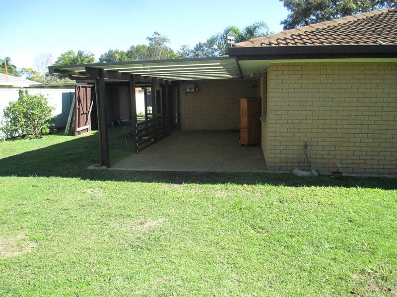 Photo - 29 Burrinjuck Drive, Coombabah QLD 4216 - Image 8