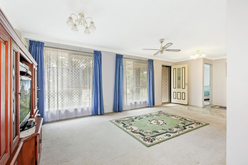 Photo - 29 Busoni Crescent, Burpengary QLD 4505 - Image 4