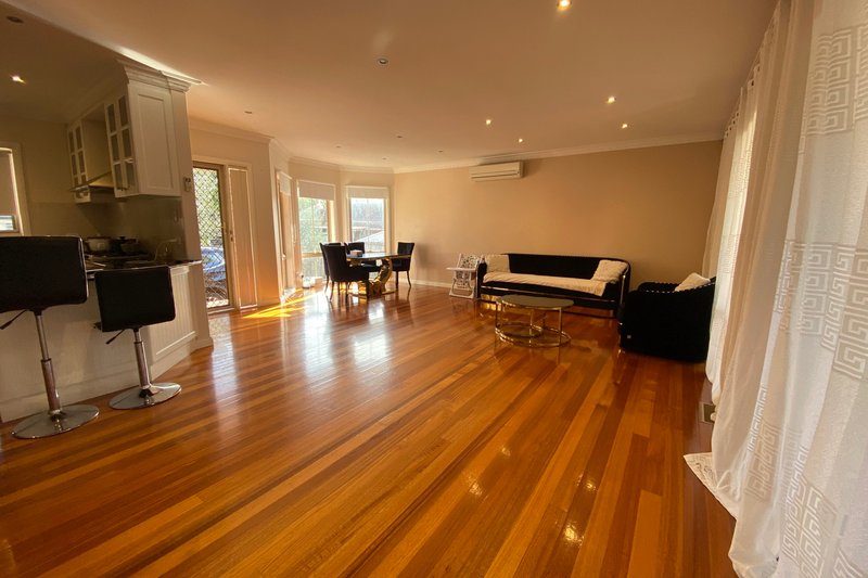 Photo - 2/9 Butler Street, Eumemmerring VIC 3177 - Image 2