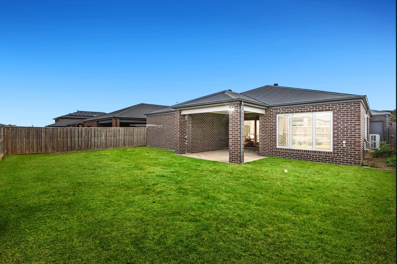 Photo - 29 Buttermint Crescent, Manor Lakes VIC 3024 - Image 22