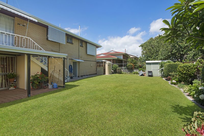 Photo - 29 Cabarita Avenue, Tugun QLD 4224 - Image 13