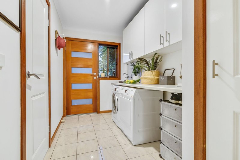 Photo - 29 Cabinda Drive, Keysborough VIC 3173 - Image 22