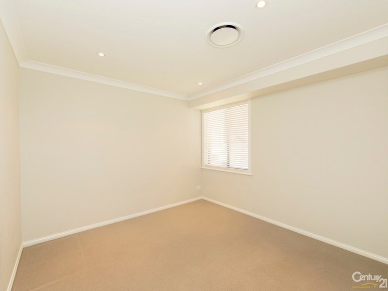 Photo - 29 Camberwarra Drive, Belmont North NSW 2280 - Image 9