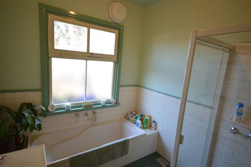 Photo - 29 Cambridge Street, Creswick VIC 3363 - Image 7