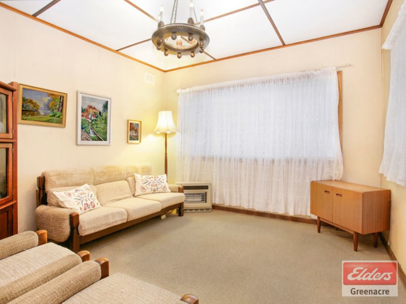 Photo - 29 Cardigan Road, Greenacre NSW 2190 - Image 2