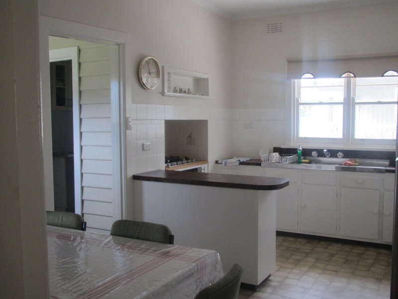 Photo - 29 Carpenter Street. , Lakes Entrance VIC 3909 - Image 2