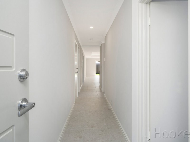 Photo - 29 Carrington Road, Henley Brook WA 6055 - Image 3