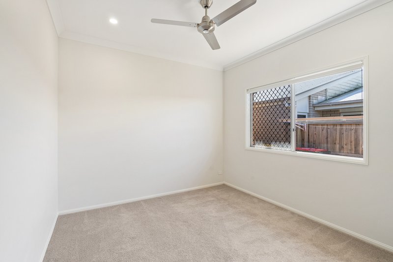 Photo - 29 Casey Street, Caboolture South QLD 4510 - Image 11