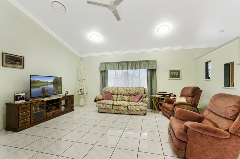 Photo - 29 Cataract Avenue, Rangewood QLD 4817 - Image 6