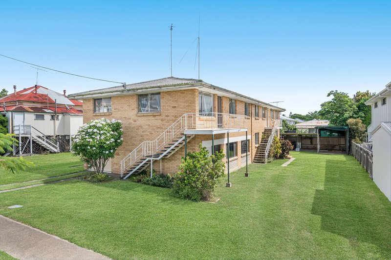 Photo - 29 Cedar Street, Wynnum QLD 4178 - Image 7