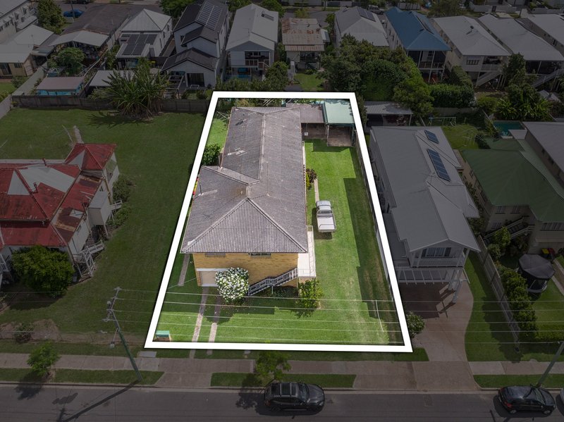 Photo - 29 Cedar Street, Wynnum QLD 4178 - Image 8