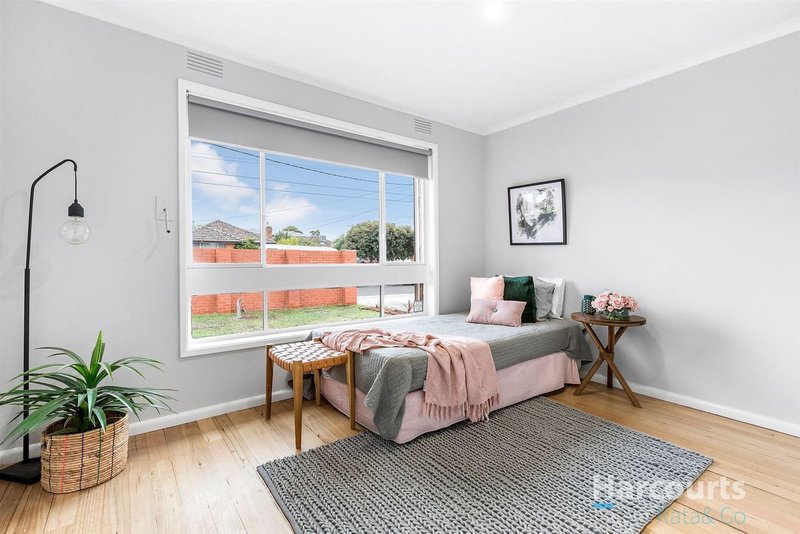 Photo - 29 Chapman Avenue, Thomastown VIC 3074 - Image 9