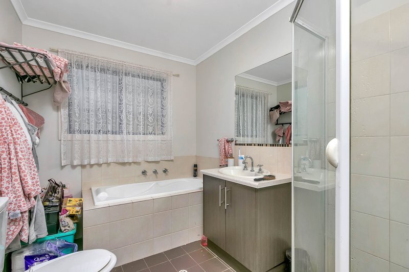 Photo - 29 Chellaston Road, Munno Para West SA 5115 - Image 6